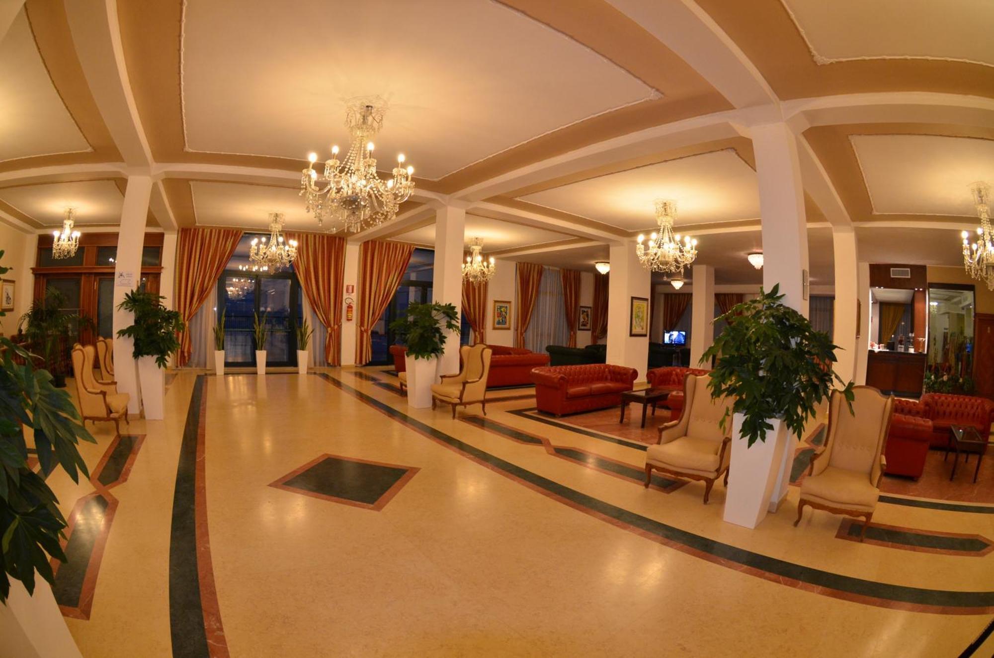 Grand Hotel Montesilvano Marina Exteriér fotografie