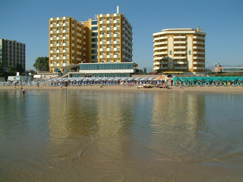 Grand Hotel Montesilvano Marina Exteriér fotografie