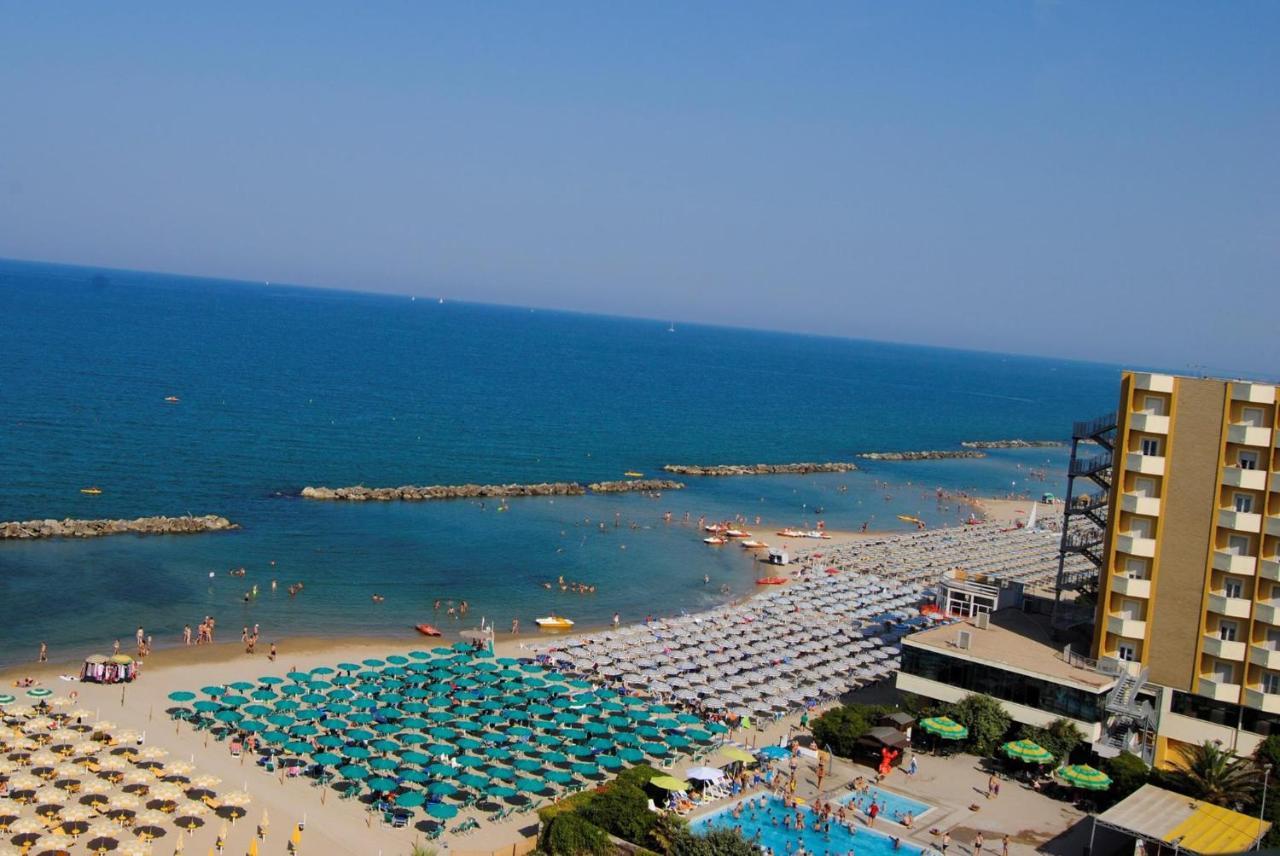 Grand Hotel Montesilvano Marina Exteriér fotografie